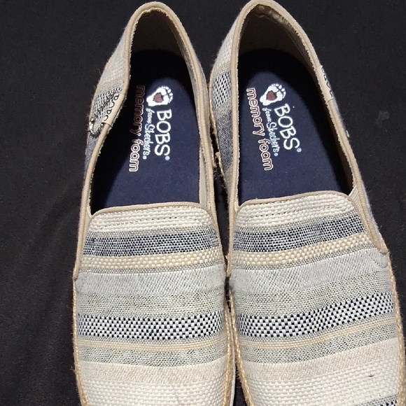 Skechers Cream and Black Slip-On Loafers with Flat Sole - Picture 1 of 8